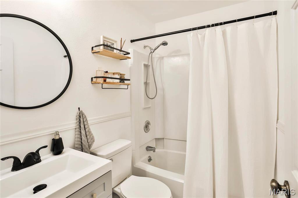 Brentwood Forest Condo Ph Eight - Residential