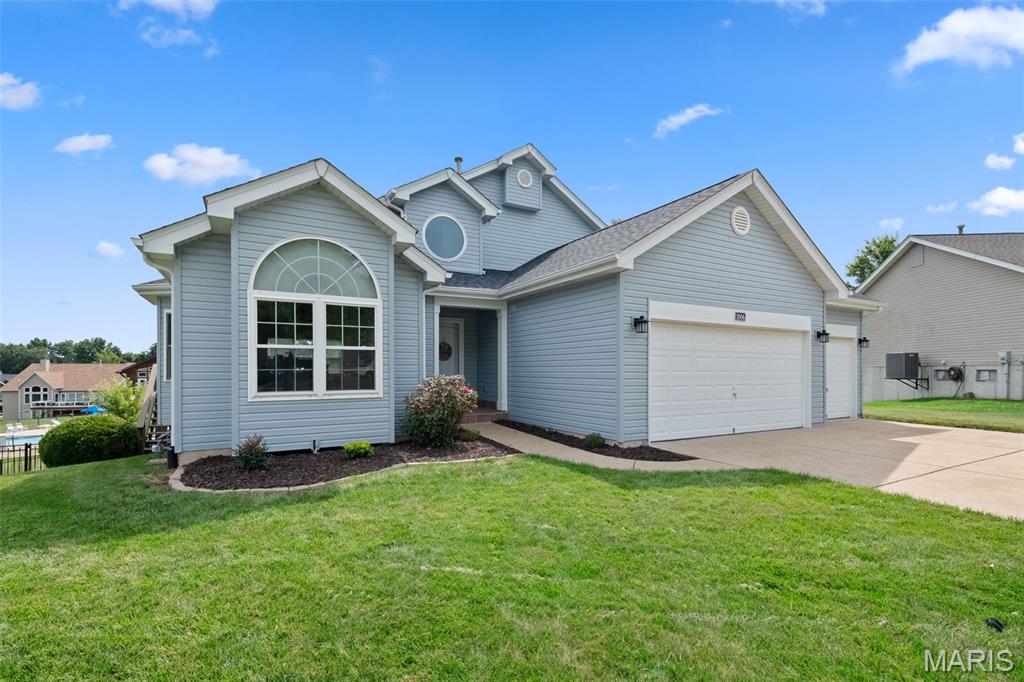 1006 Silver Lake Ridge Drive