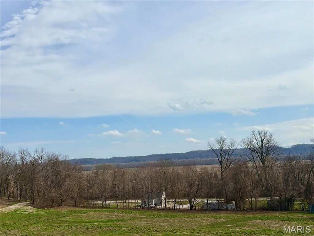 Photo of 3077 S Highway 94, Defiance, MO 63341 (MLS # 26013210)