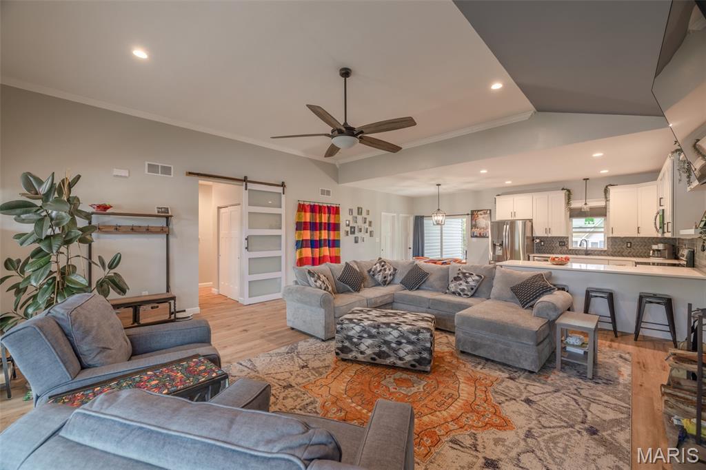 10465 Village Lane