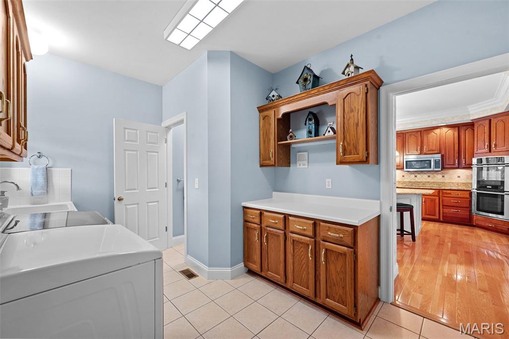 Weldon Spring, Missouri 63304, United States, 4 Bedrooms Bedrooms, ,4 BathroomsBathrooms,Residential,Coming Soon,176110