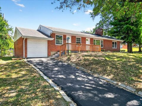 9472 Yorktown Drive Bellefontaine Nghbrs MO 63137