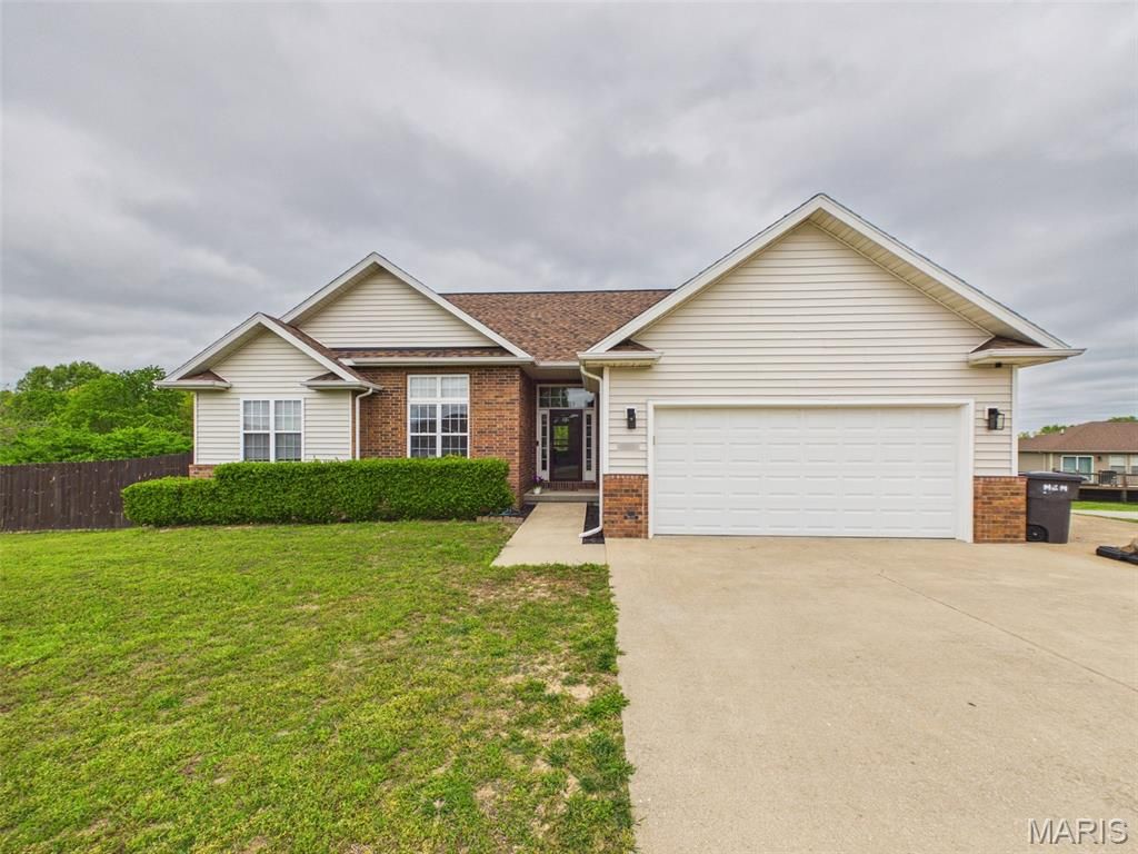 Photo of 19691 Lannigan Road, Waynesville, MO 65583 (MLS # 26024812)