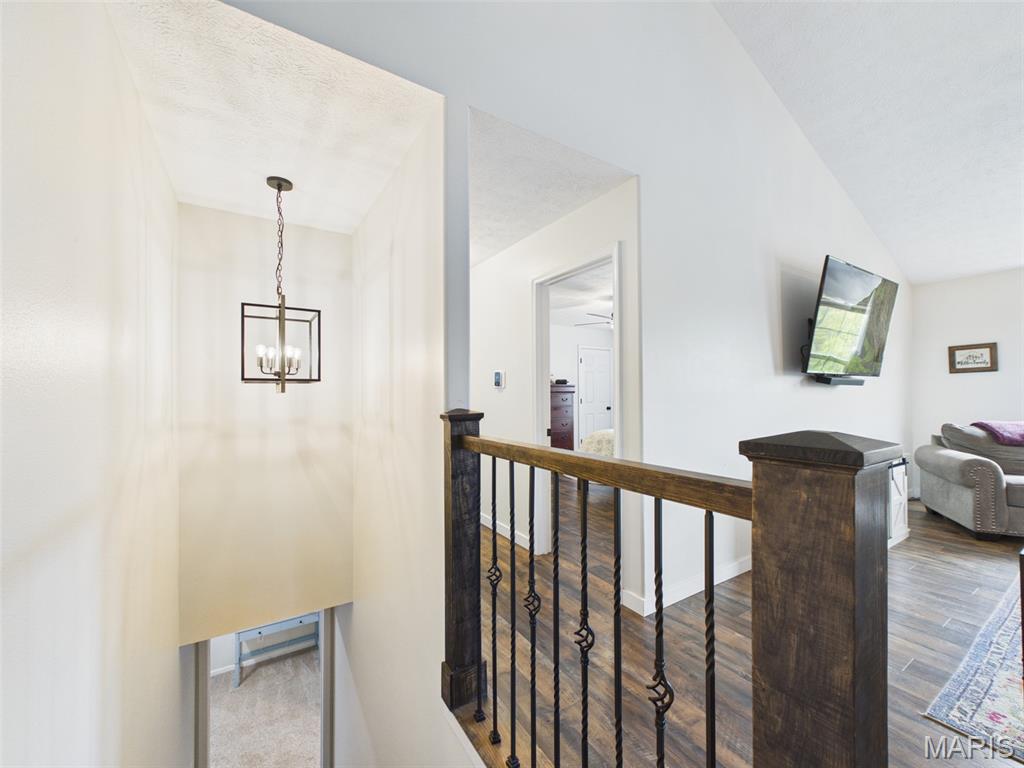 Shalom Mountain - Residential