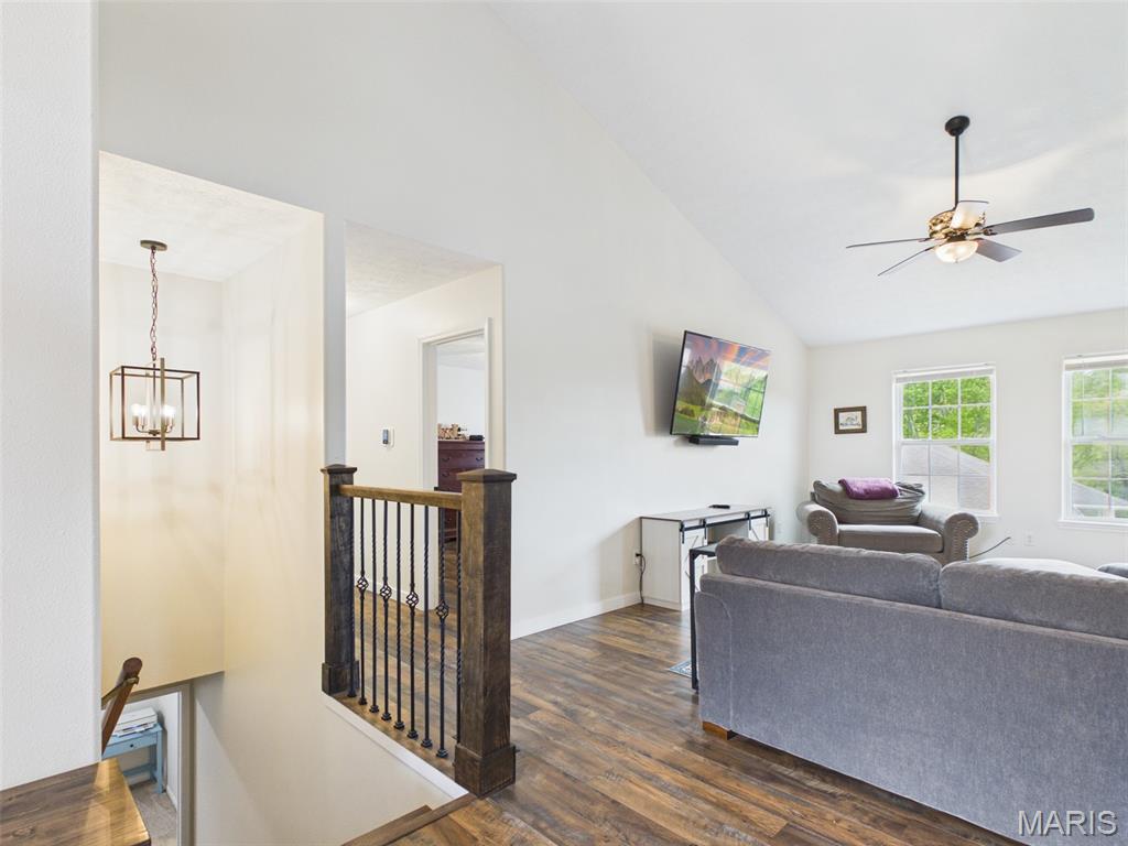 Shalom Mountain - Residential