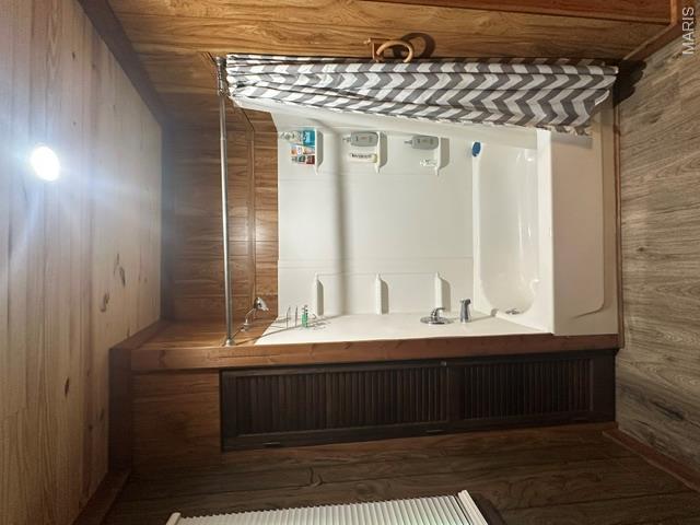 Holiday Hills - Residential