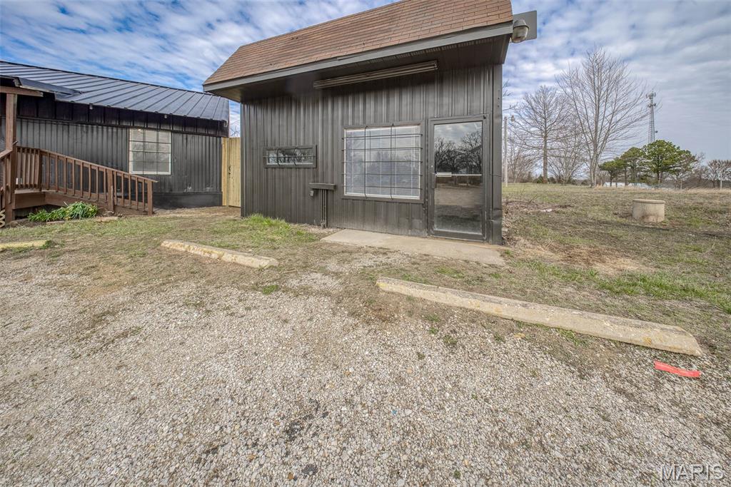 County - Commercial Sale