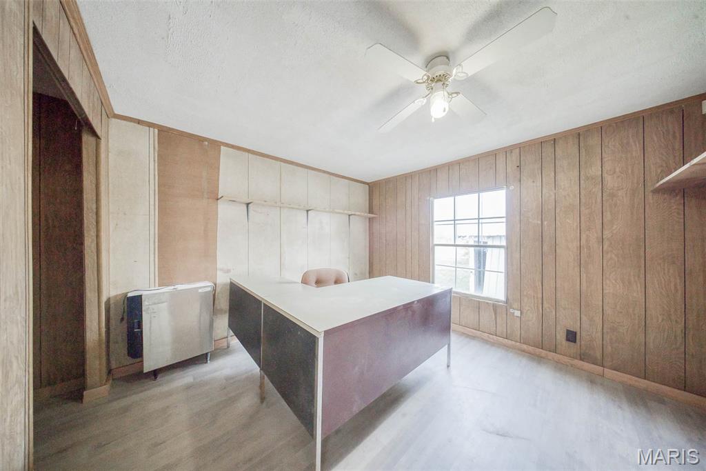 County - Commercial Sale