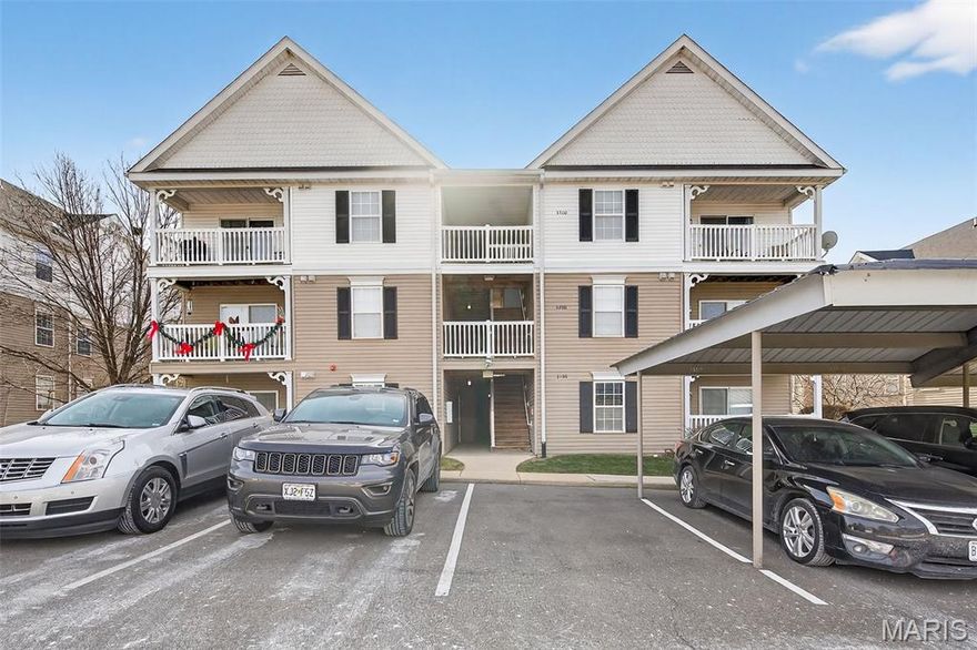 Welcome home to this beautifully updated condo in O'Fallon, offering style, space, and convenience all in one. This 2 bed, 2 full bath unit is thoughtfully designed with vaulted ceilings throughout. Luxury vinyl plank flooring flows through the home, complementing the bright and inviting layout. The kitchen is both functional and stylish, offering ample cabinet and counter space along with the convenience of a breakfast bar, perfect for casual dining or entertaining.  Both bathrooms have been nicely updated, adding a modern touch. The primary bedroom is impressively spacious, complete with a walk-in closet and private en suite bath. This home also comes with one covered parking space. Move-in ready and beautifully maintained- this condo is a fantastic opportunity for comfortable, low-maintenance living in a great location.