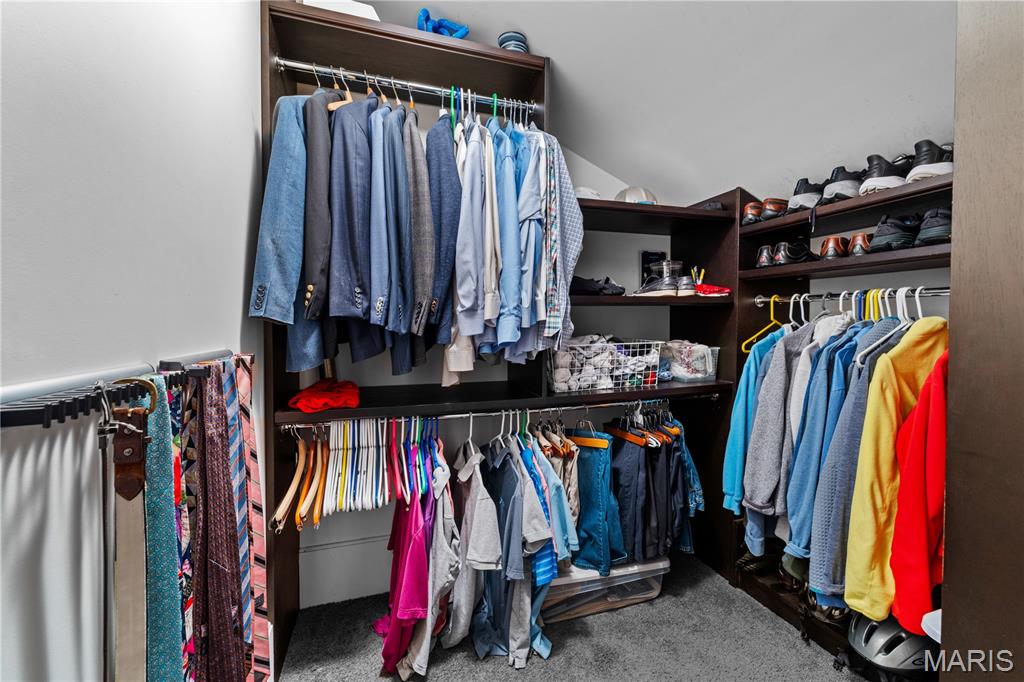 Shaw Park Villas Ph 2 Condo - Residential