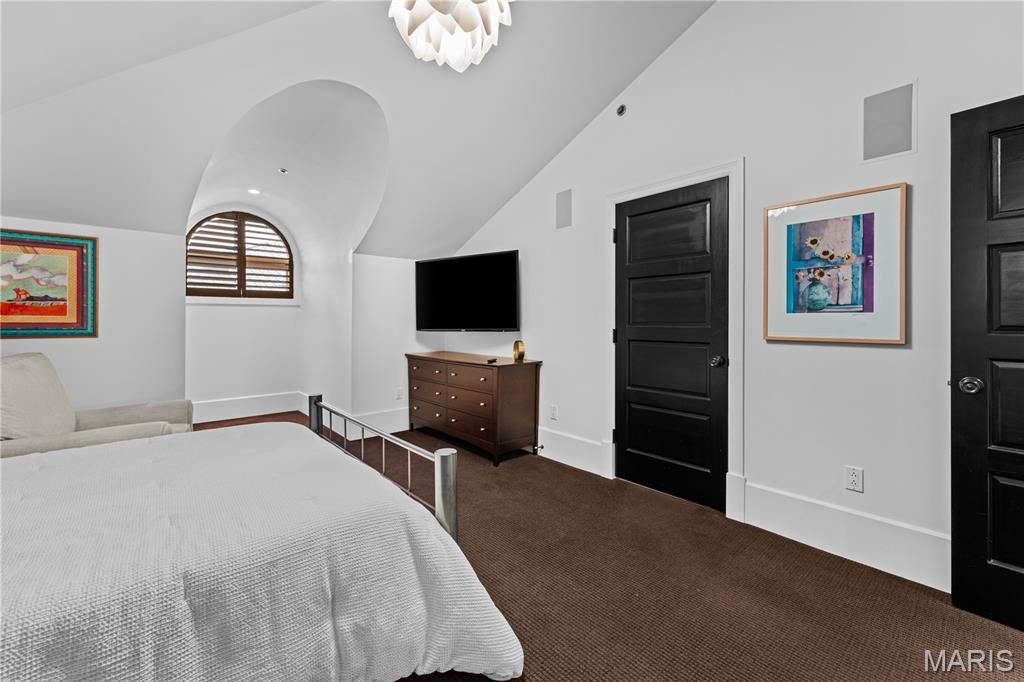 Shaw Park Villas Ph 2 Condo - Residential