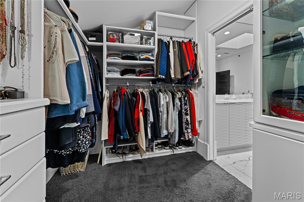 Shaw Park Villas Ph 2 Condo - Residential