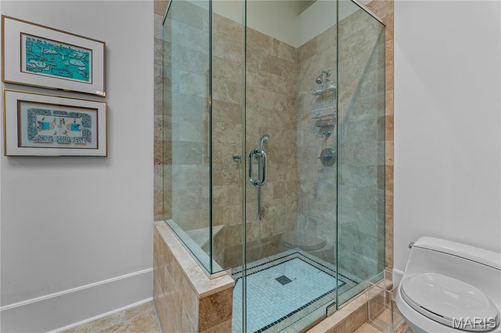 Shaw Park Villas Ph 2 Condo - Residential