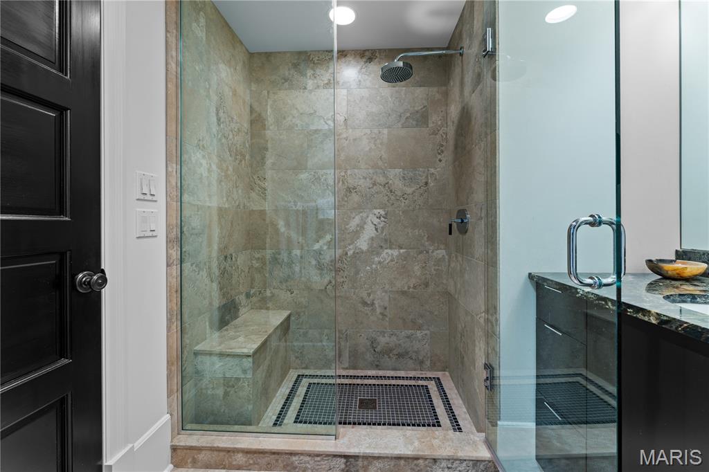 Shaw Park Villas Ph 2 Condo - Residential