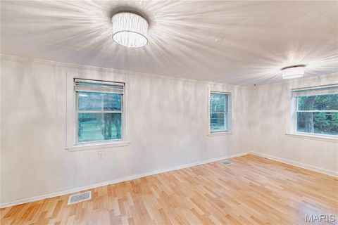 Tiny photo for 125 E Frisco Avenue, Webster Groves, MO 63119 (MLS # 26027930)