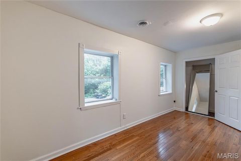 Tiny photo for 125 E Frisco Avenue, Webster Groves, MO 63119 (MLS # 26027930)