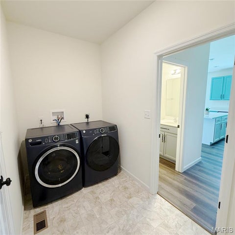 Tiny photo for 934 Little Fieldstone Ct Ct, Wentzville, MO 63385 (MLS # 26036901)