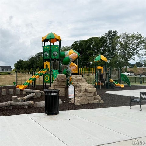 Tiny photo for 934 Little Fieldstone Ct Ct, Wentzville, MO 63385 (MLS # 26036901)