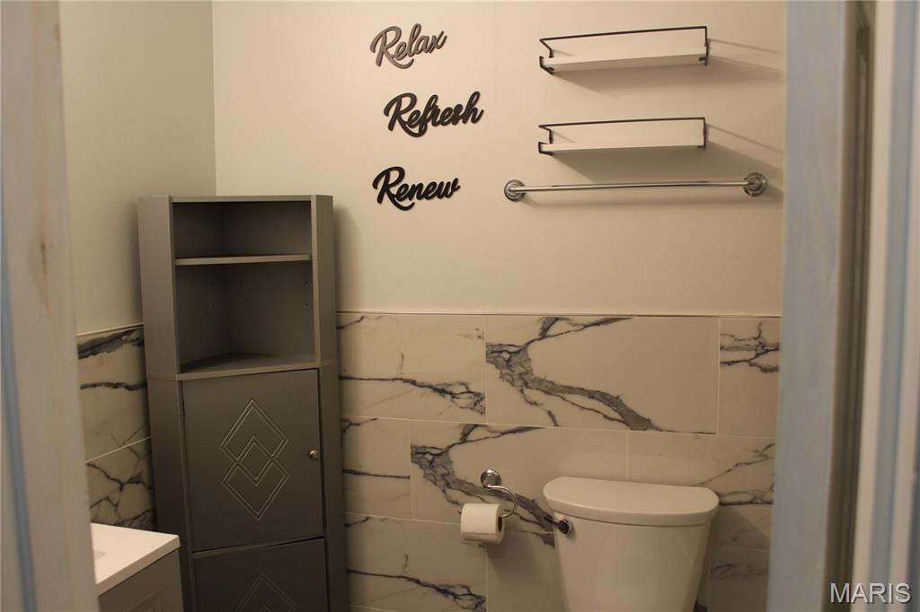 Hazelcrest Iii Condo - Residential