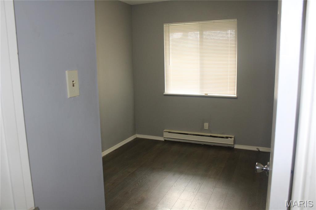 Hazelcrest Iii Condo - Residential