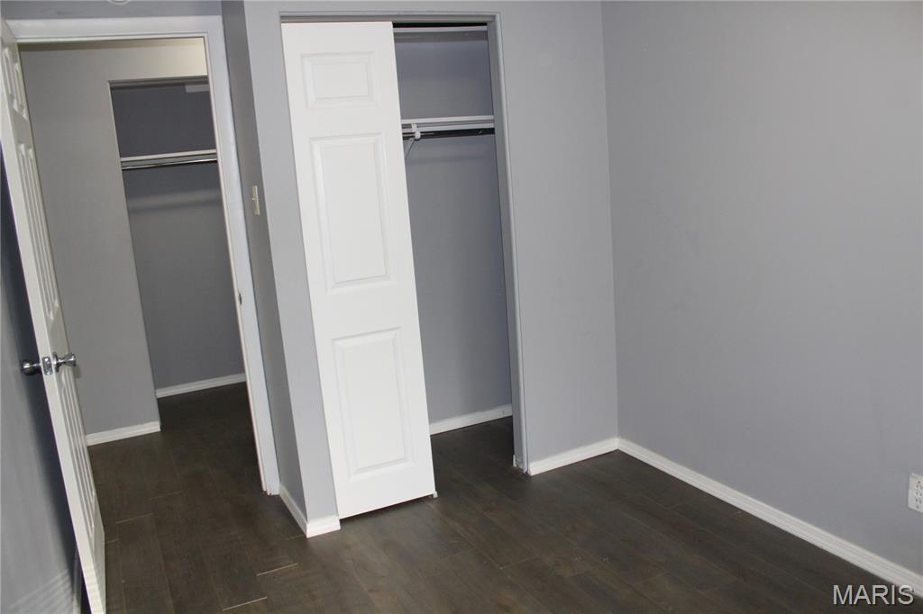 Hazelcrest Iii Condo - Residential