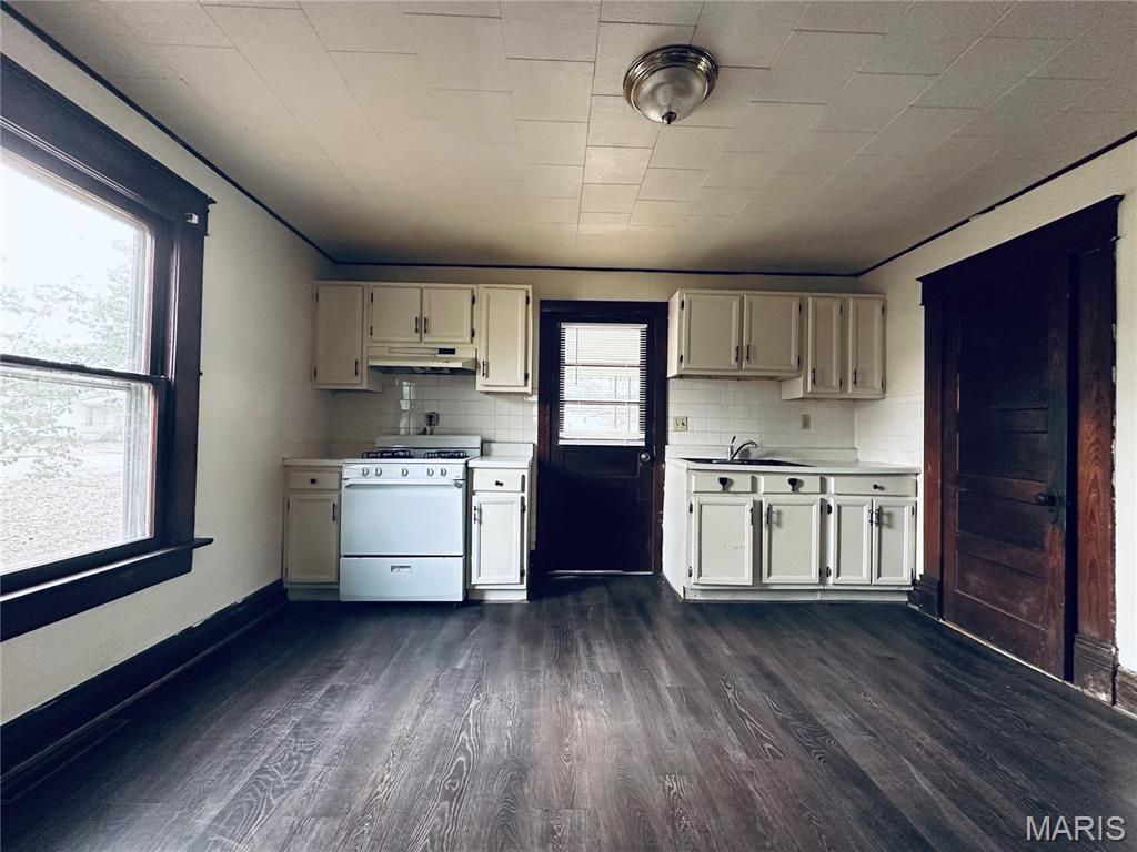 Photo of 603 N Meramec Street, St James, MO 65559 (MLS # 26003227)