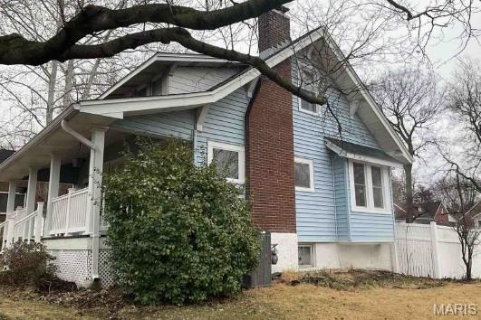 7096 Tholozan Avenue