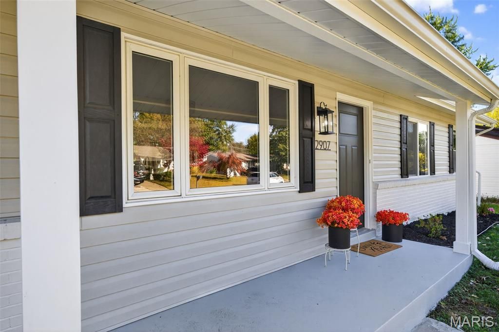 Photo of 2907 Lyme Street, St Charles, MO 63301 (MLS # 25073501)