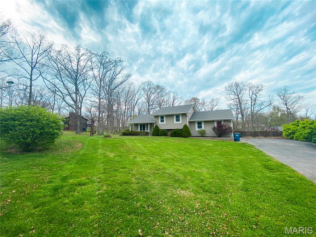19113 Bent Oak Drive