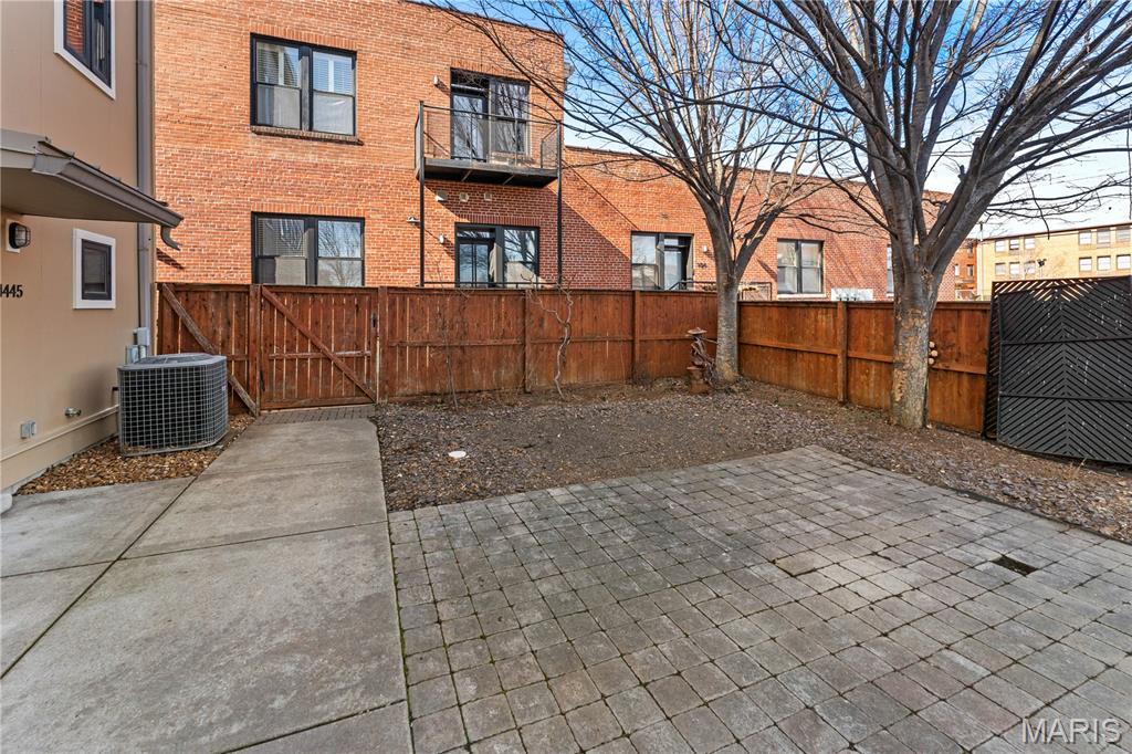 4443 Olive Street Twnhse - Residential