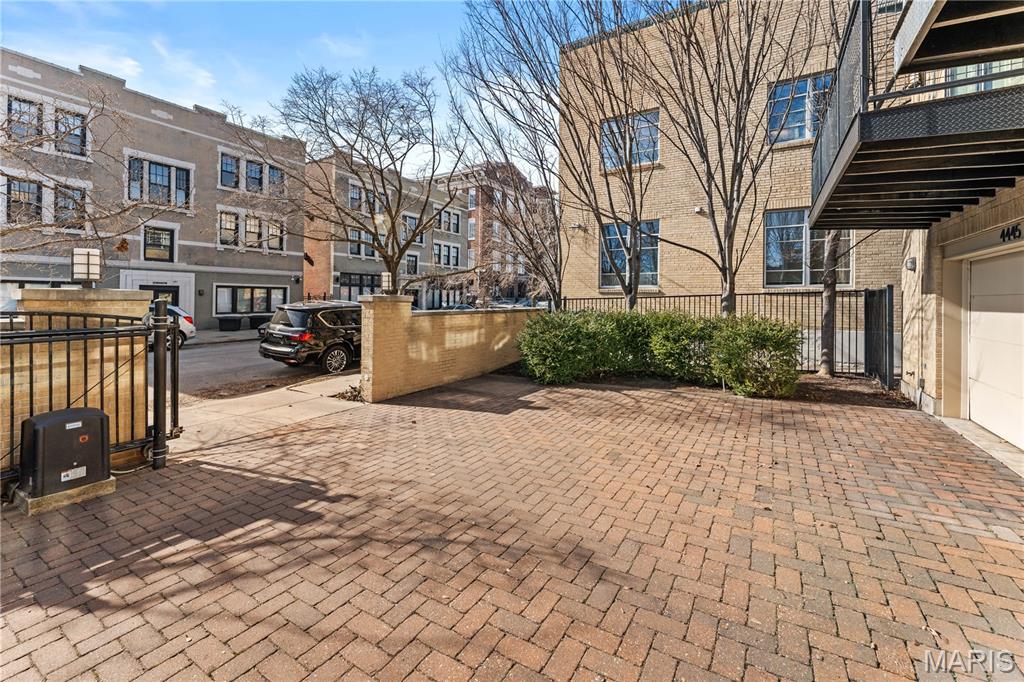 4443 Olive Street Twnhse - Residential