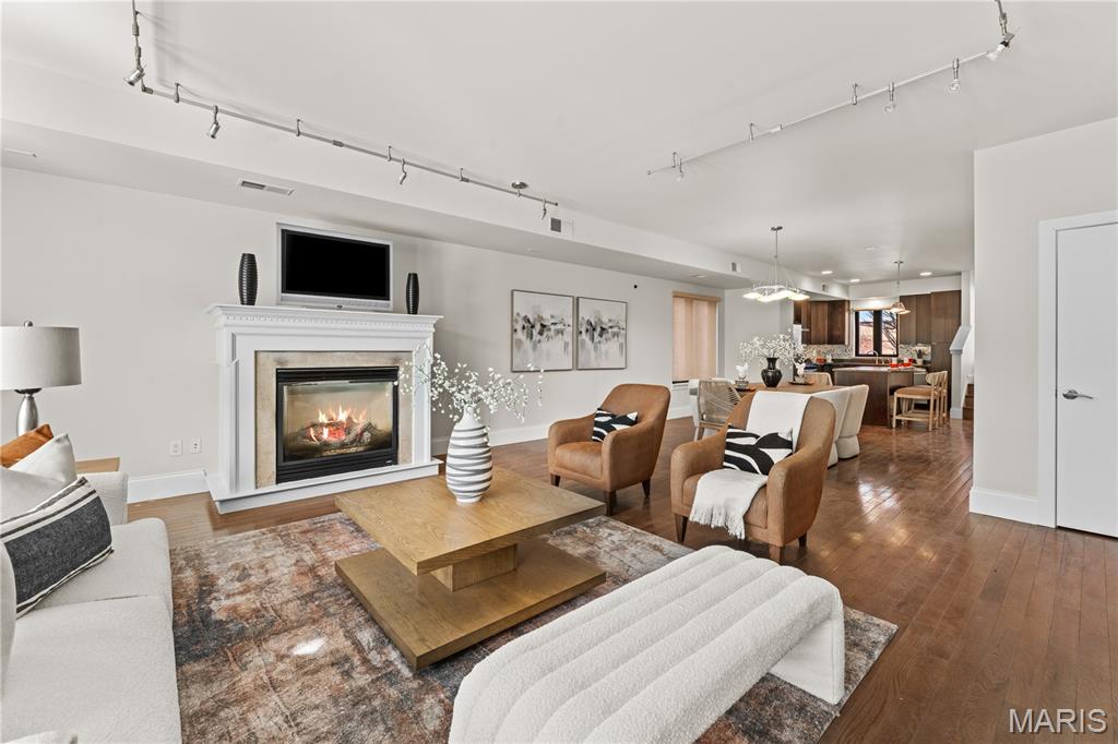 4443 Olive Street Twnhse - Residential