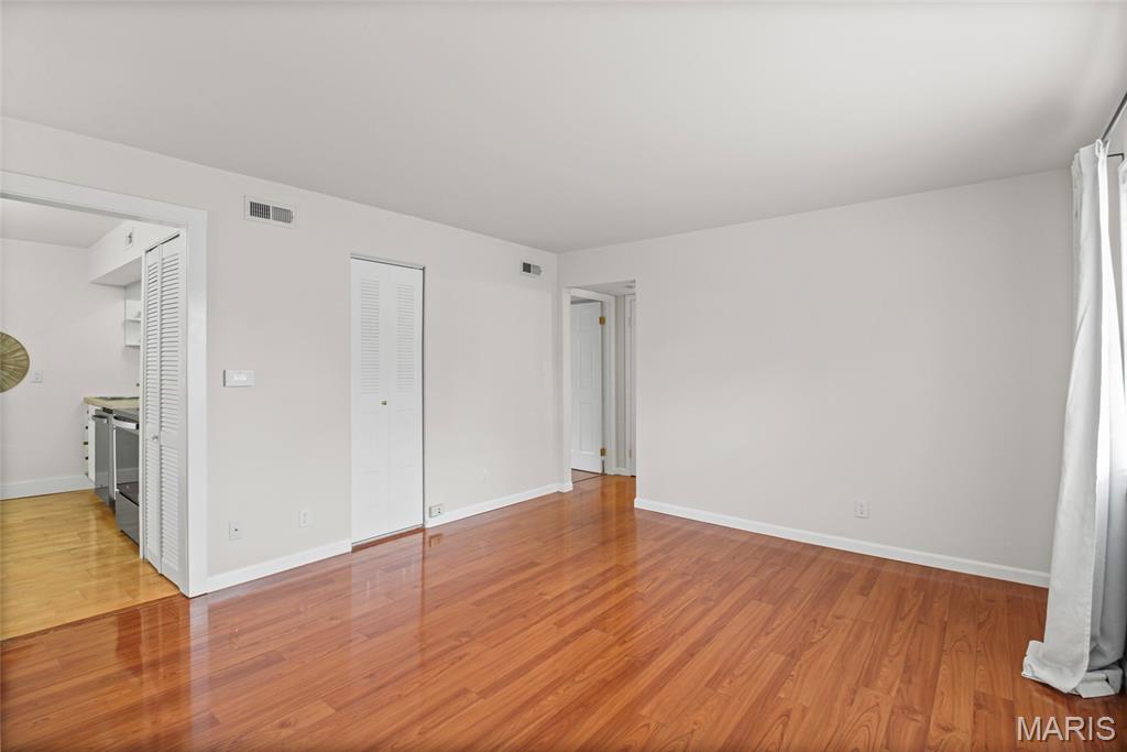 Brentwood Forest Condo Ph Four - Residential