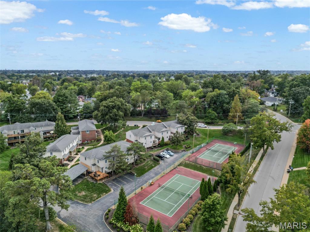 Brentwood Forest Condo Ph Four - Residential