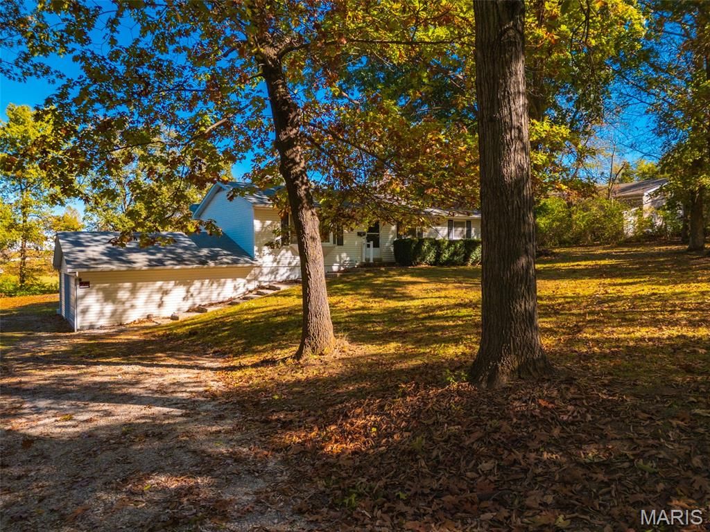 Photo of 37 Ackerman Road, Winfield, MO 63389 (MLS # 25072241)