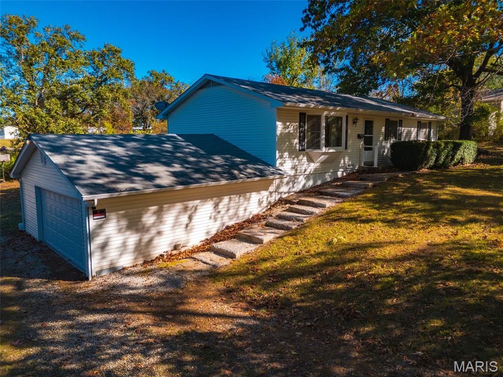 Photo of 37 Ackerman Road, Winfield, MO 63389 (MLS # 25072241)