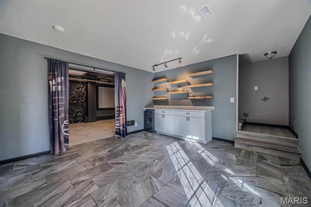 Hummingbird - Residential