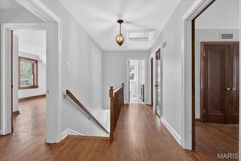 Tiny photo for 1 Forest Glen Lane, Kirkwood, MO 63122 (MLS # 26021352)