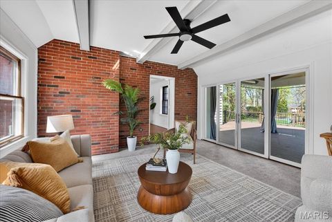 Tiny photo for 1 Forest Glen Lane, Kirkwood, MO 63122 (MLS # 26021352)