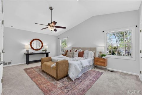 Tiny photo for 1 Forest Glen Lane, Kirkwood, MO 63122 (MLS # 26021352)