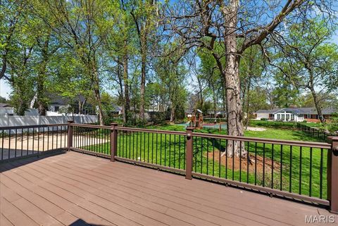 Tiny photo for 1 Forest Glen Lane, Kirkwood, MO 63122 (MLS # 26021352)