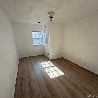 L F Daltons 03 - Residential