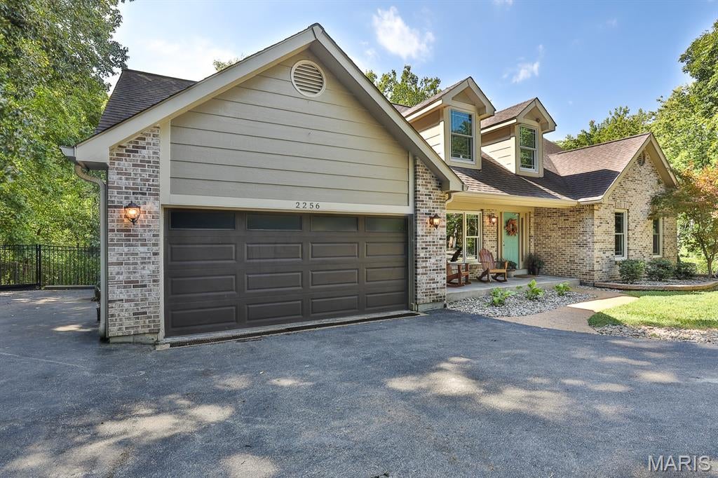 2256 Dehart Farm Road
