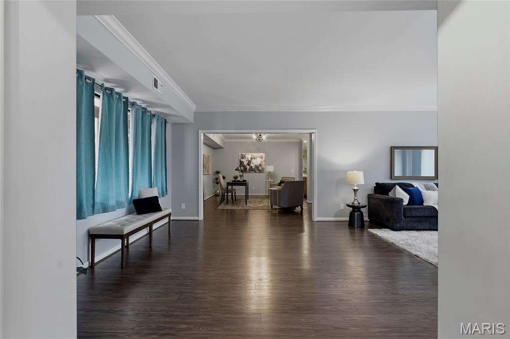 Shaw Park Place Condo - Residential