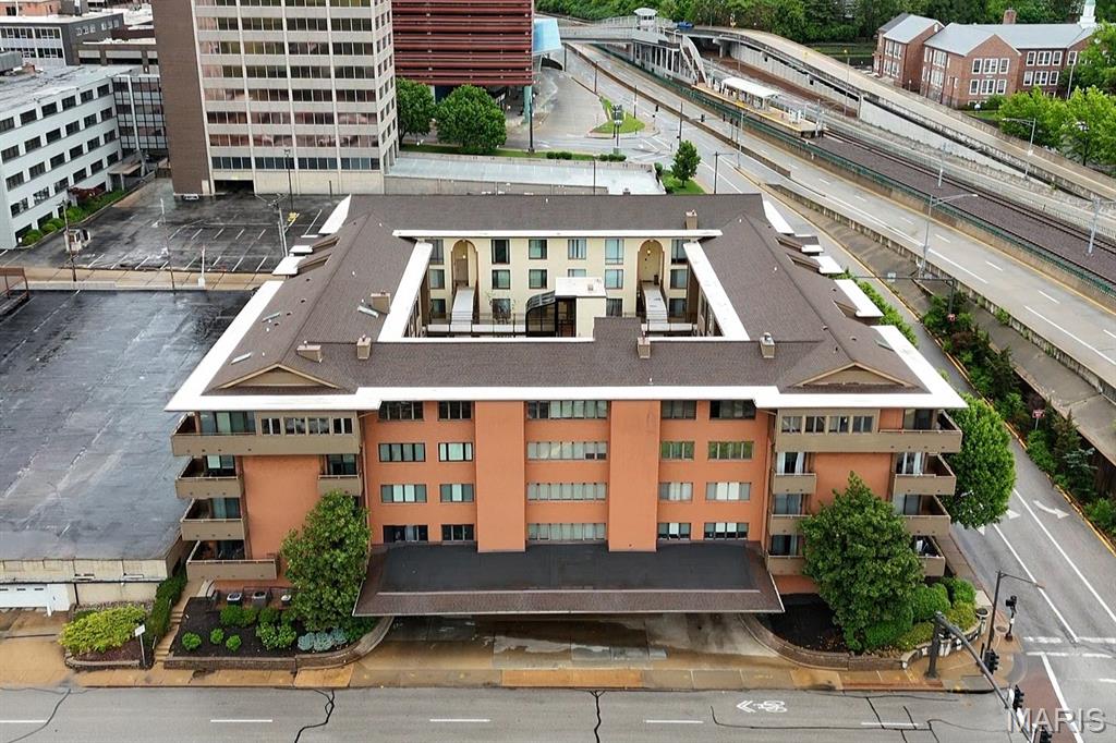 Shaw Park Place Condo - Residential