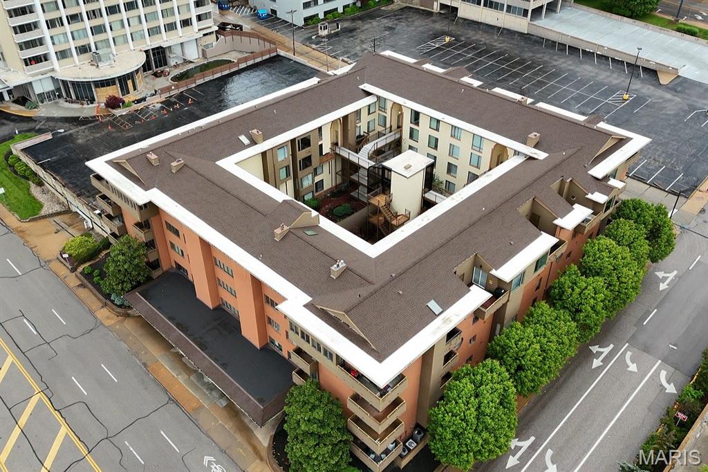 Shaw Park Place Condo - Residential