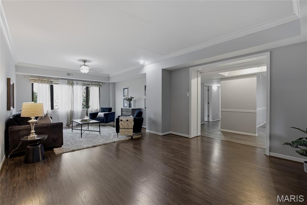 Shaw Park Place Condo - Residential