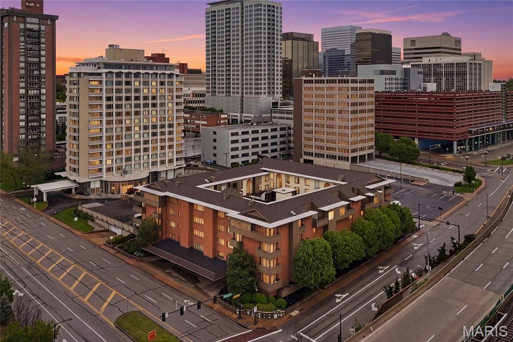 Shaw Park Place Condo - Residential