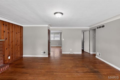 Tiny photo for 1001 Olympia Drive, St Louis, MO 63135 (MLS # 26026453)