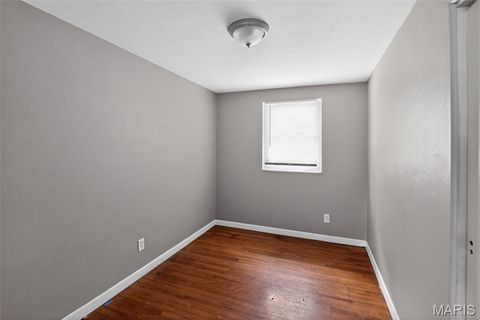 Tiny photo for 1001 Olympia Drive, St Louis, MO 63135 (MLS # 26026453)